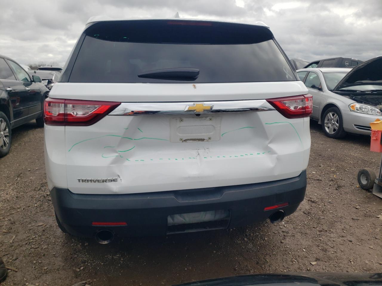 VIN 1GNERFKW7KJ314233 2019 CHEVROLET TRAVERSE no.6