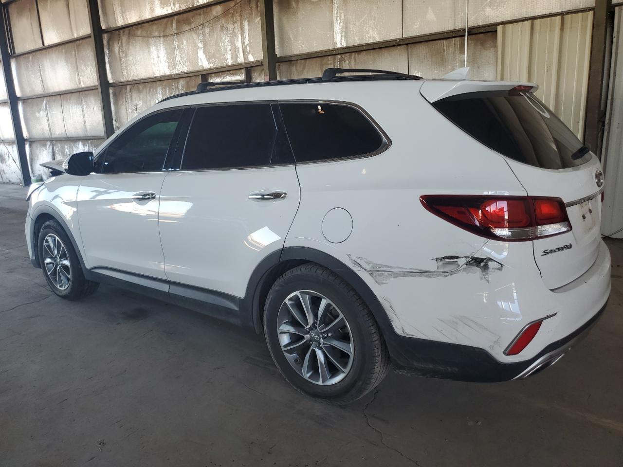 2018 Hyundai Santa Fe - Image 2