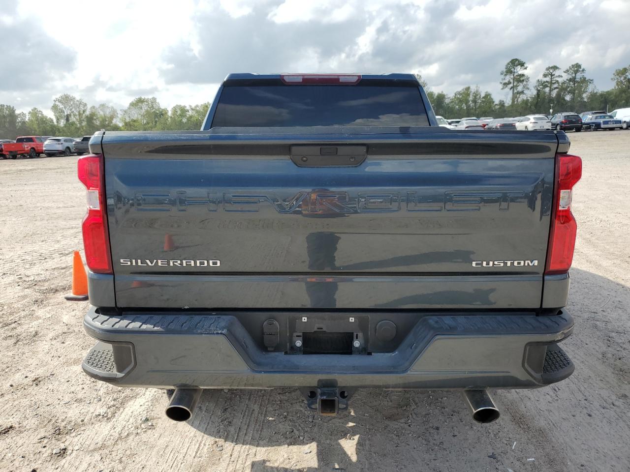 2021 Chevrolet Silverado - Image 6