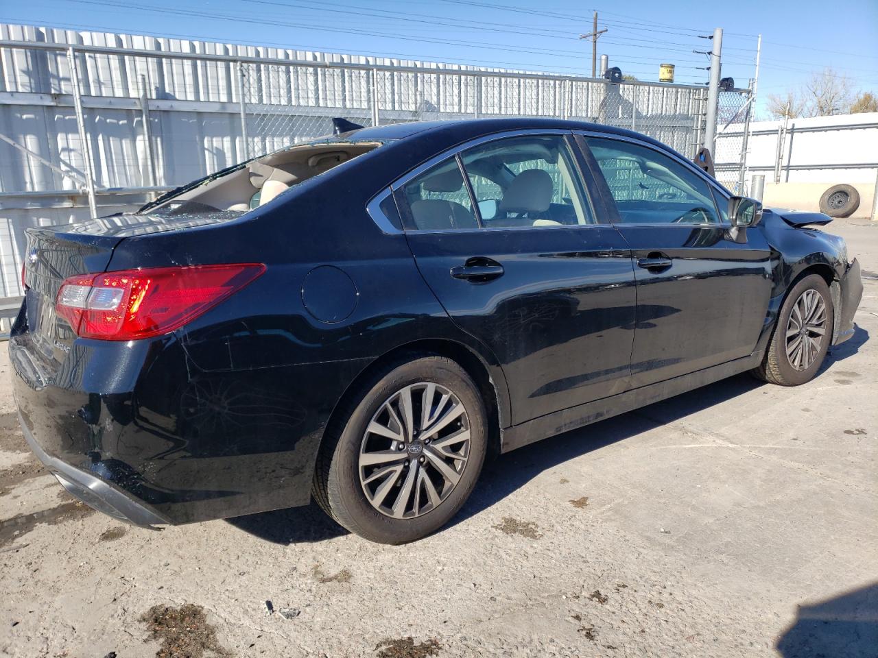 2018 Subaru Legacy - Image 3