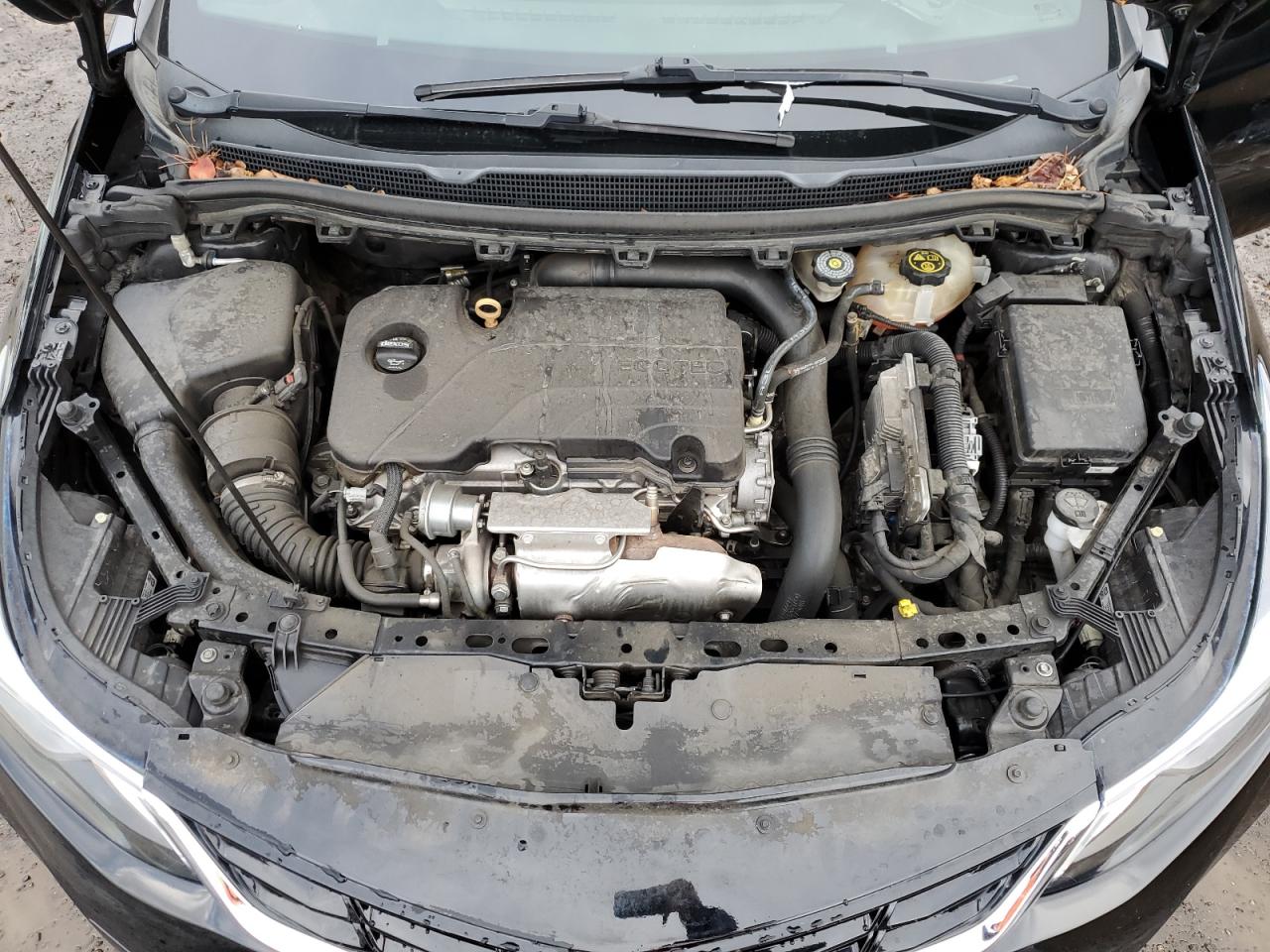 2018 Chevrolet Cruze - Image 12