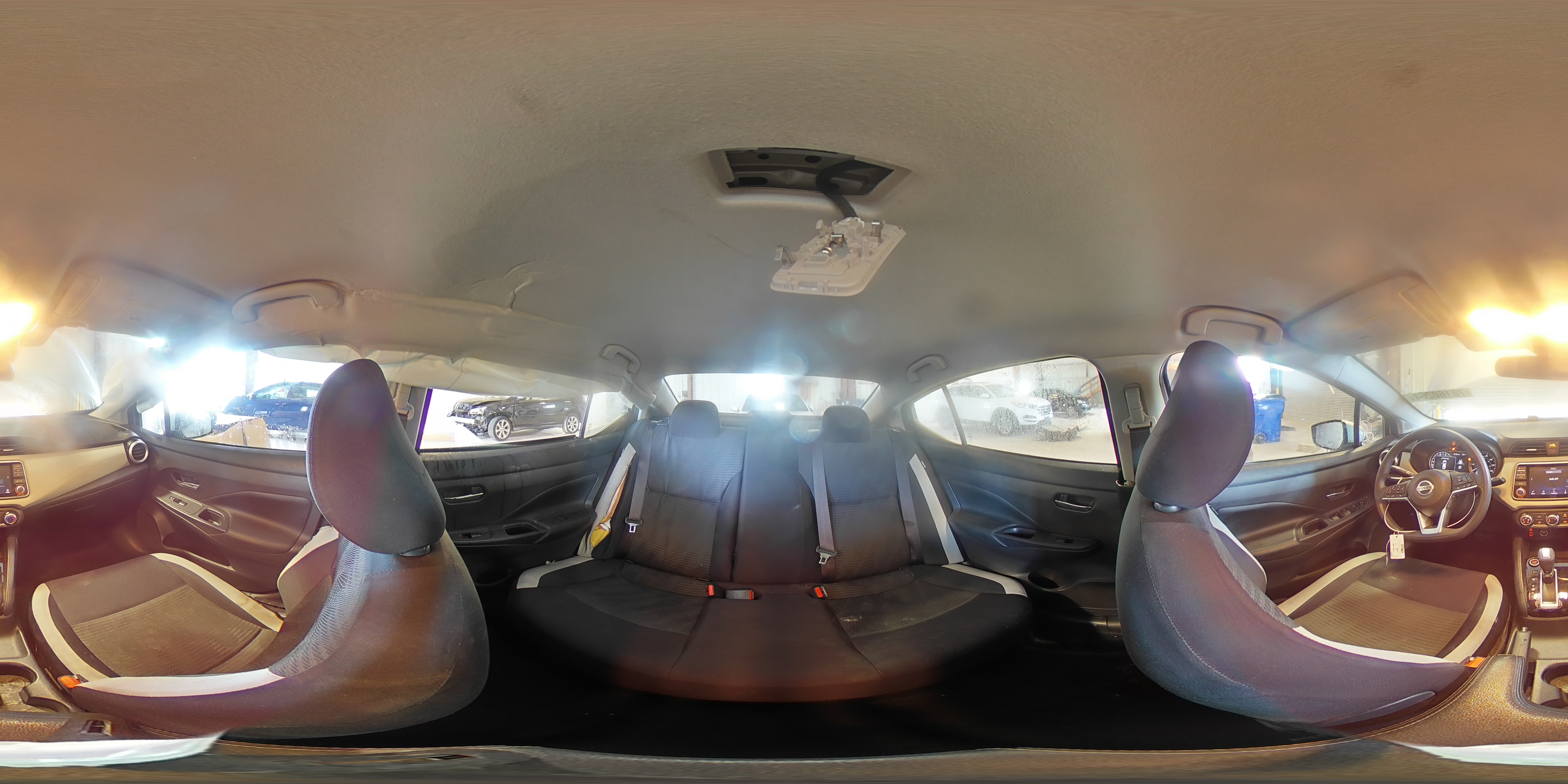 2020 Nissan Versa - Image 14