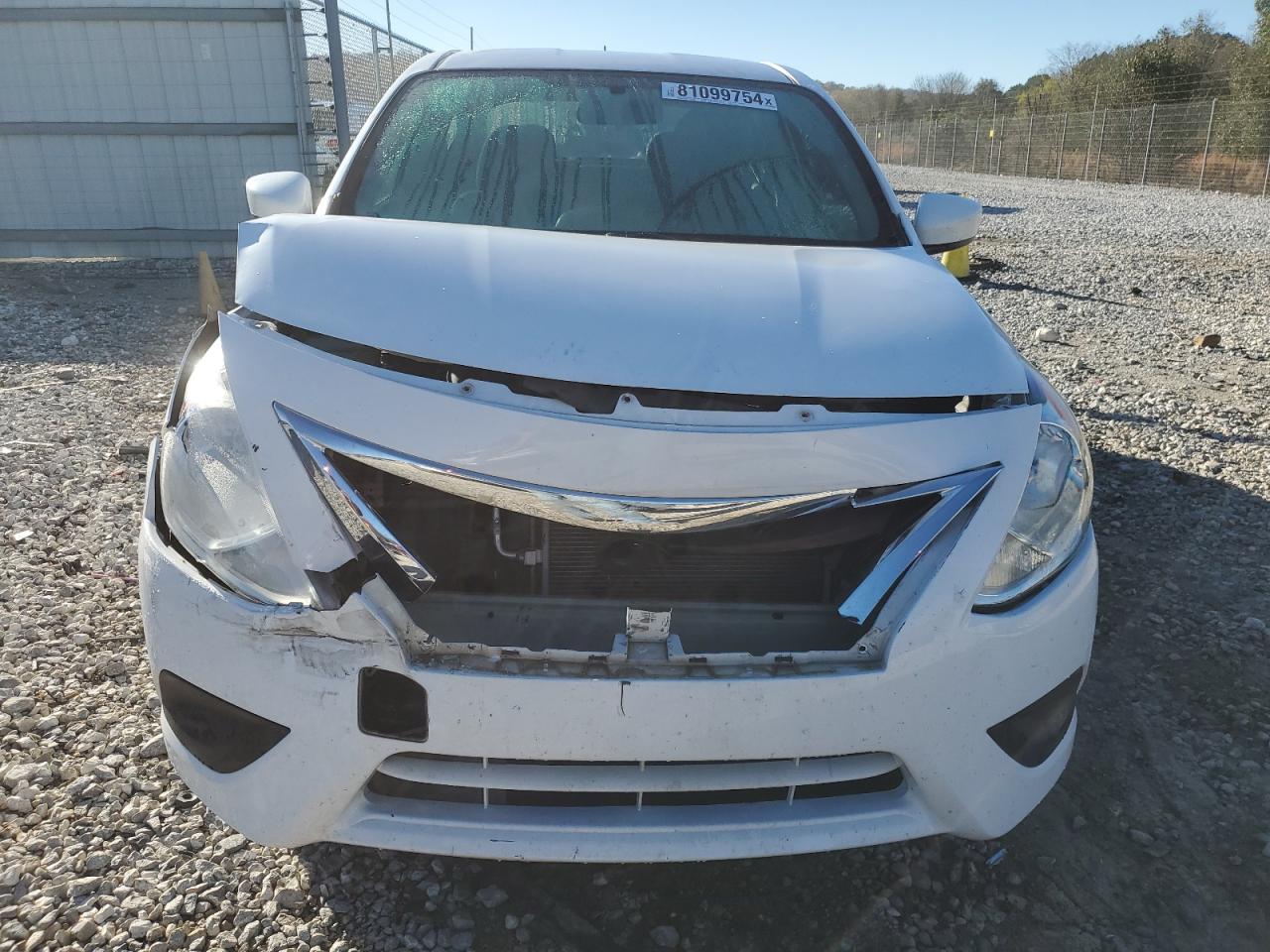 2019 Nissan Versa - Image 5