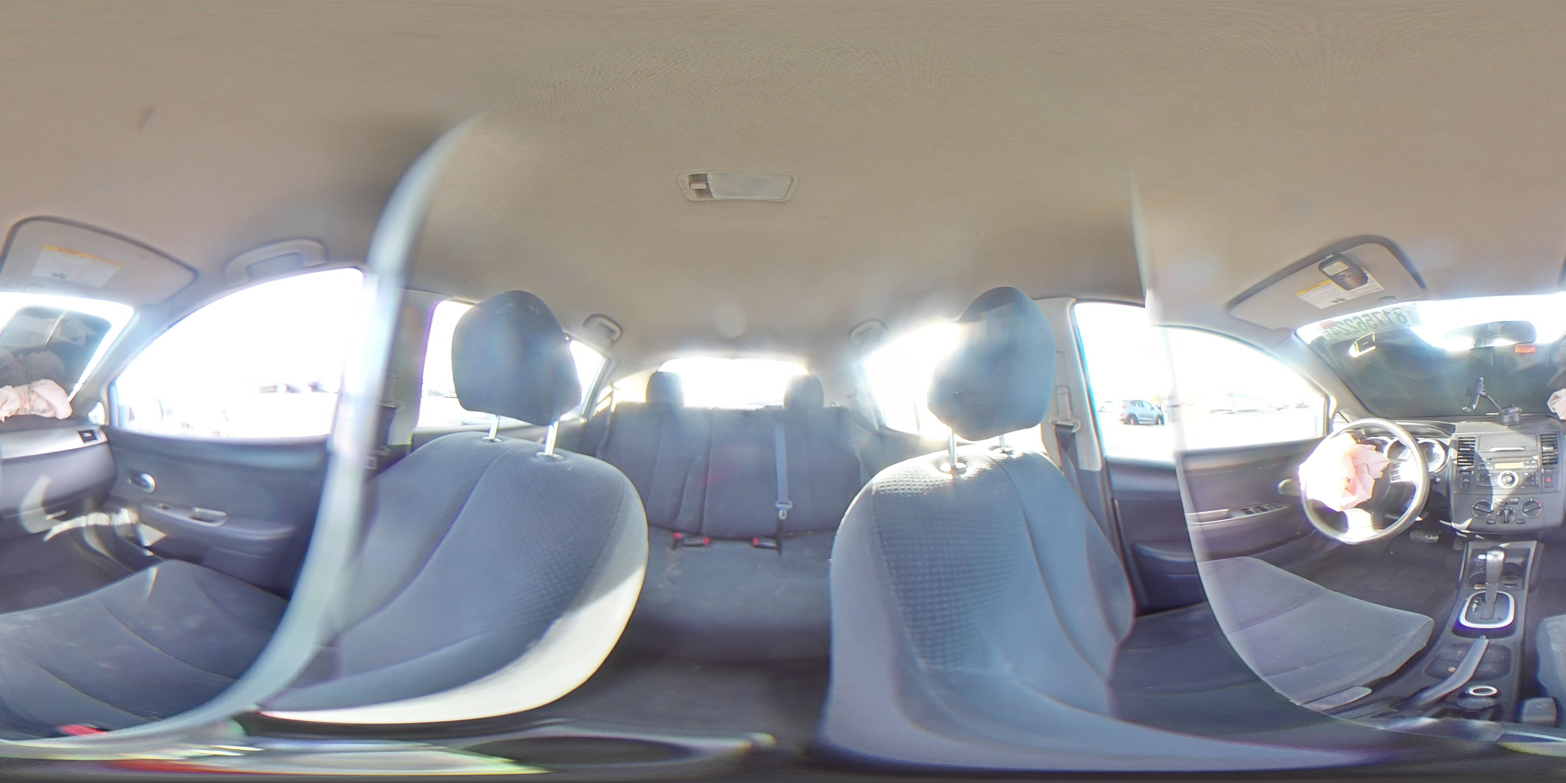 2012 Nissan Versa - Image 13