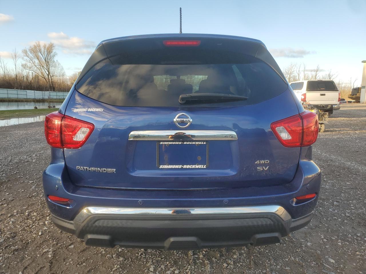 2018 Nissan Pathfinder S VIN: 5N1DR2MM0JC647753 Lot: 80349544