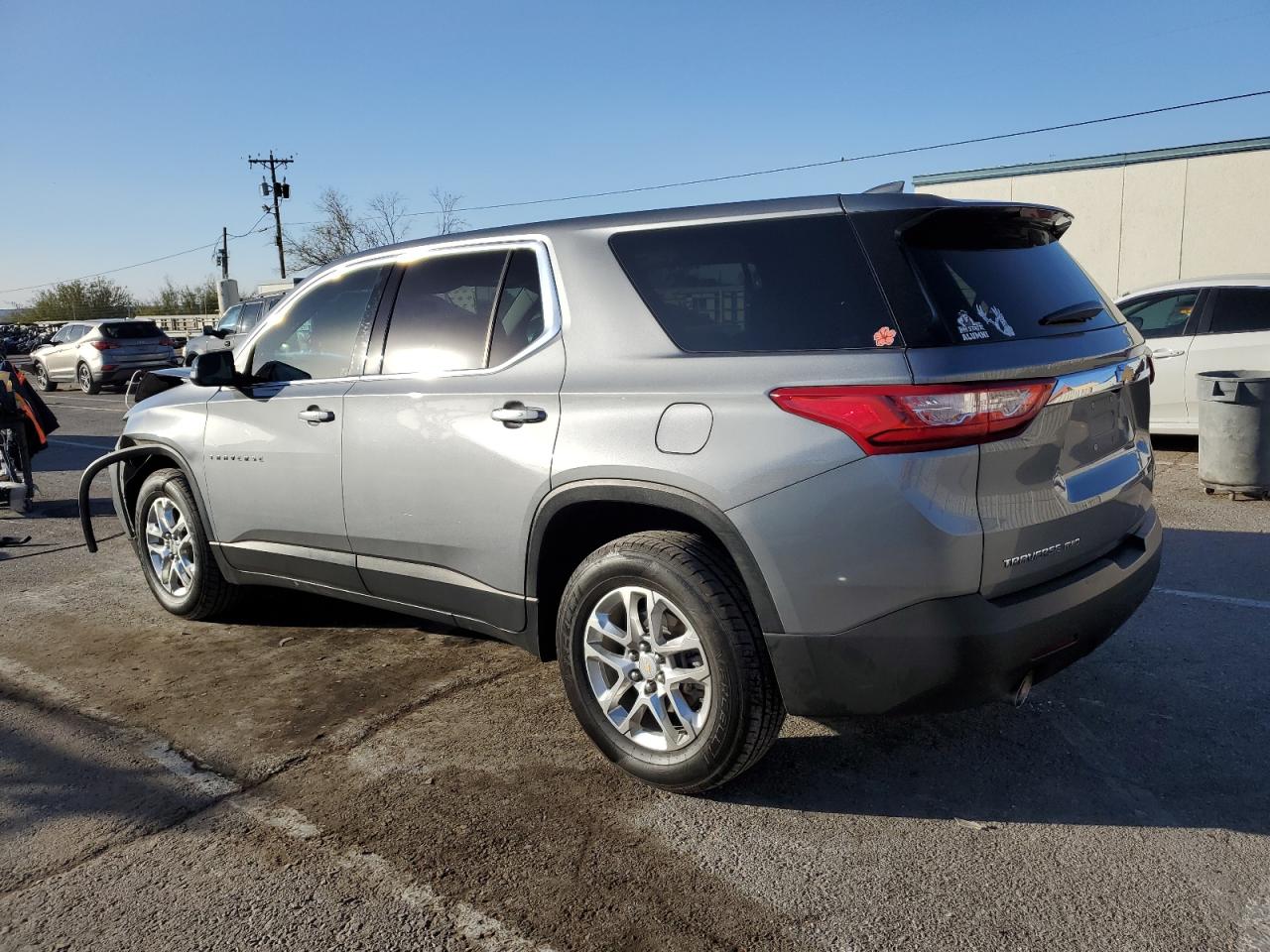 2021 Chevrolet Traverse - Image 2