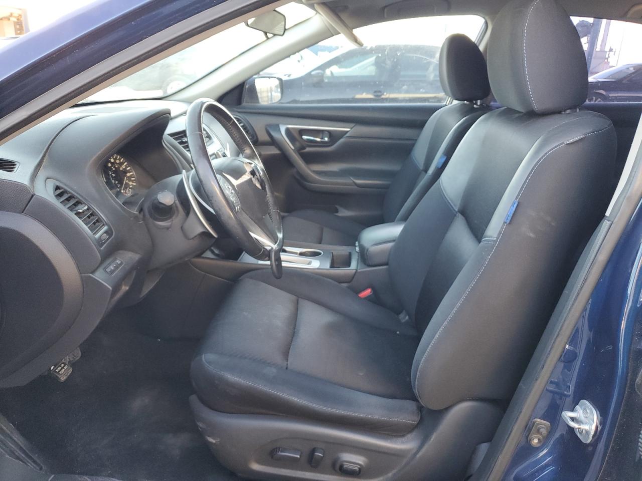 2017 Nissan Altima - Image 7