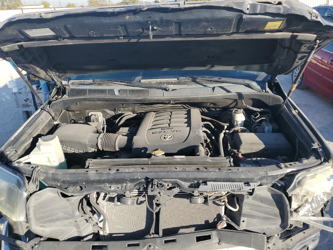 2014 Toyota Tundra - Image 11