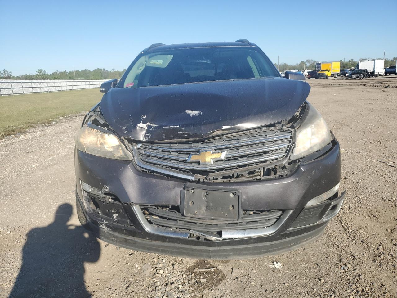 VIN 1GNKRHKD1FJ168995 2015 CHEVROLET TRAVERSE no.5