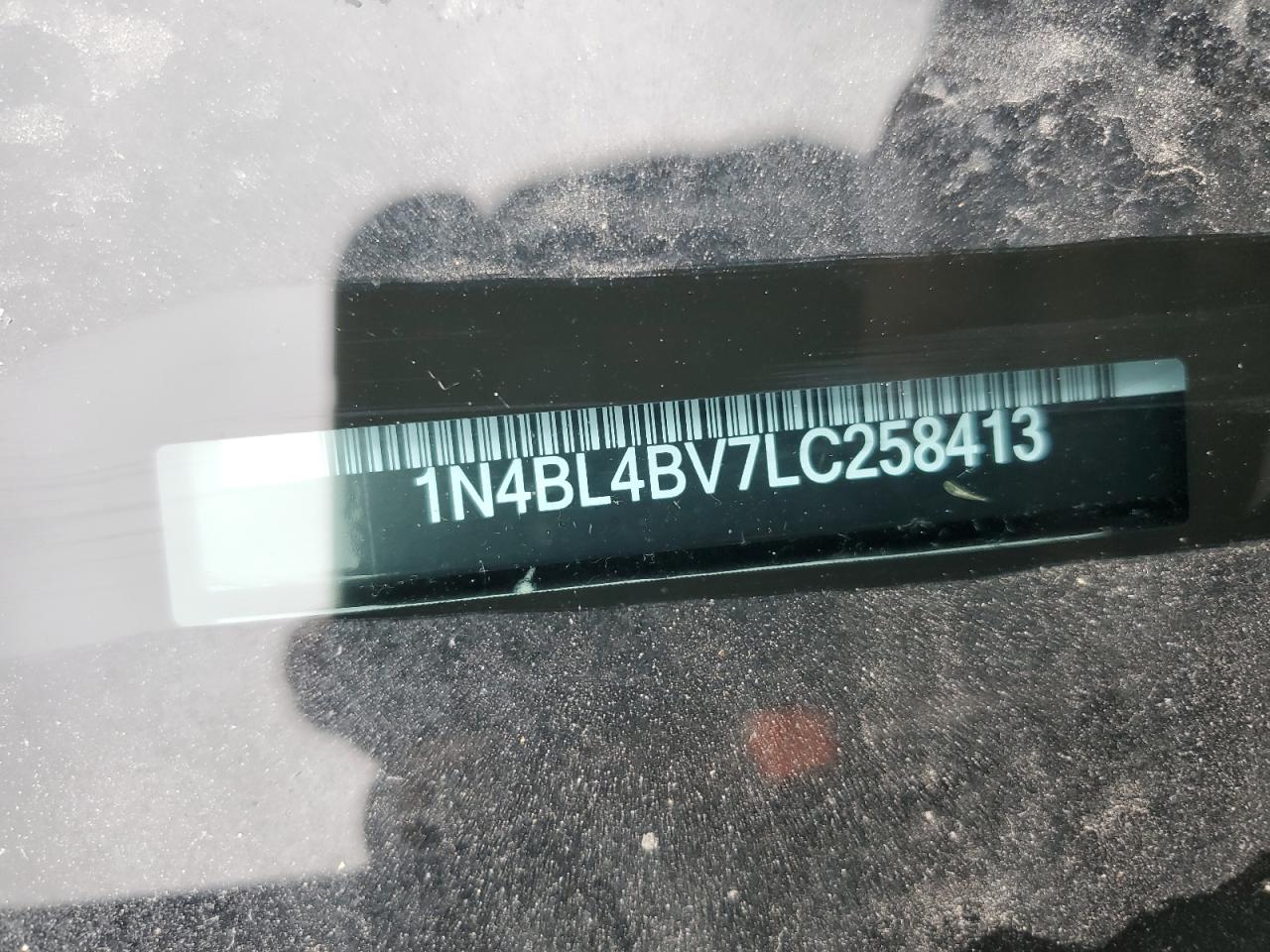 2020 Nissan Altima - Image 12