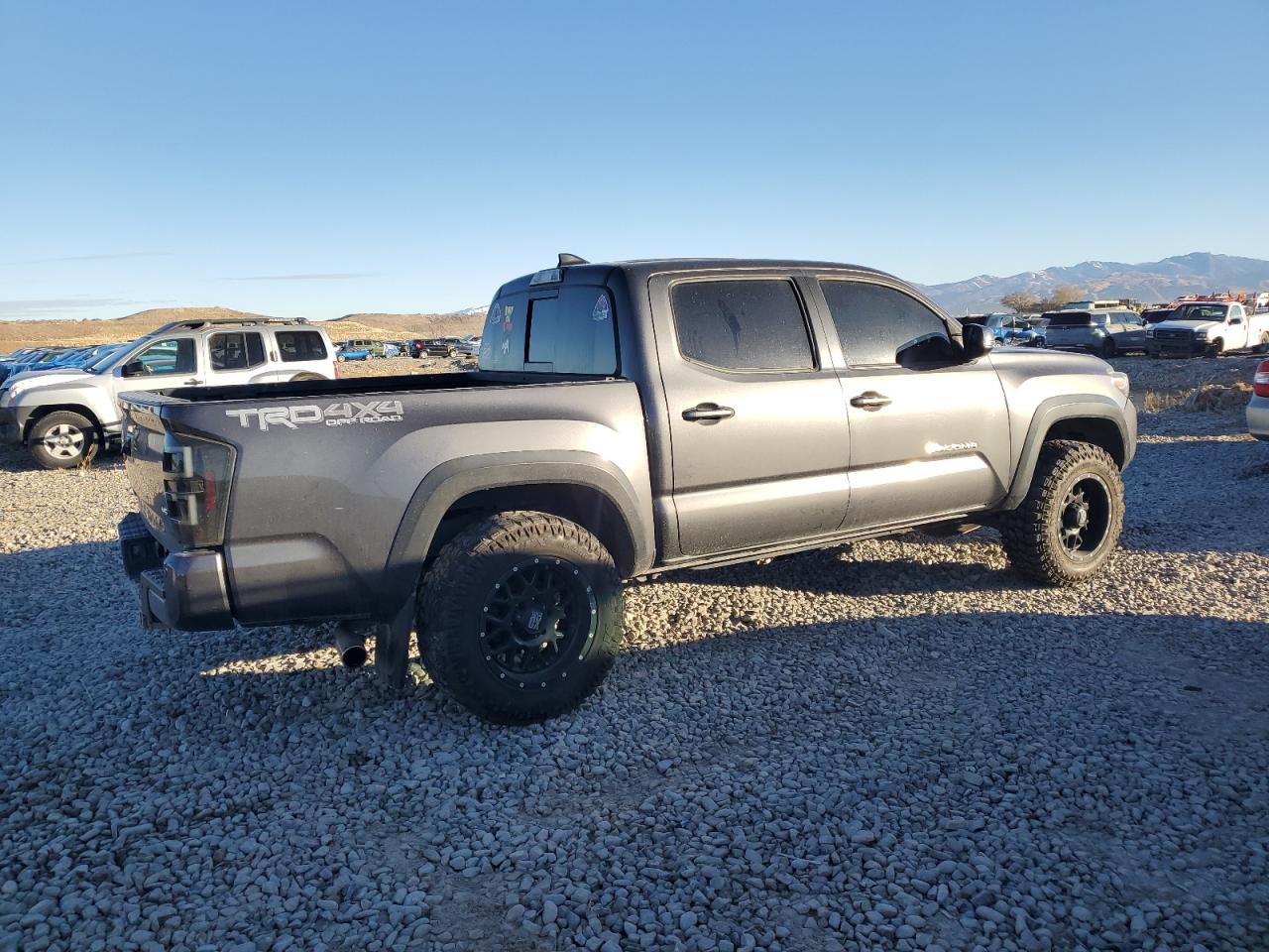 2019 Toyota Tacoma - Image 3