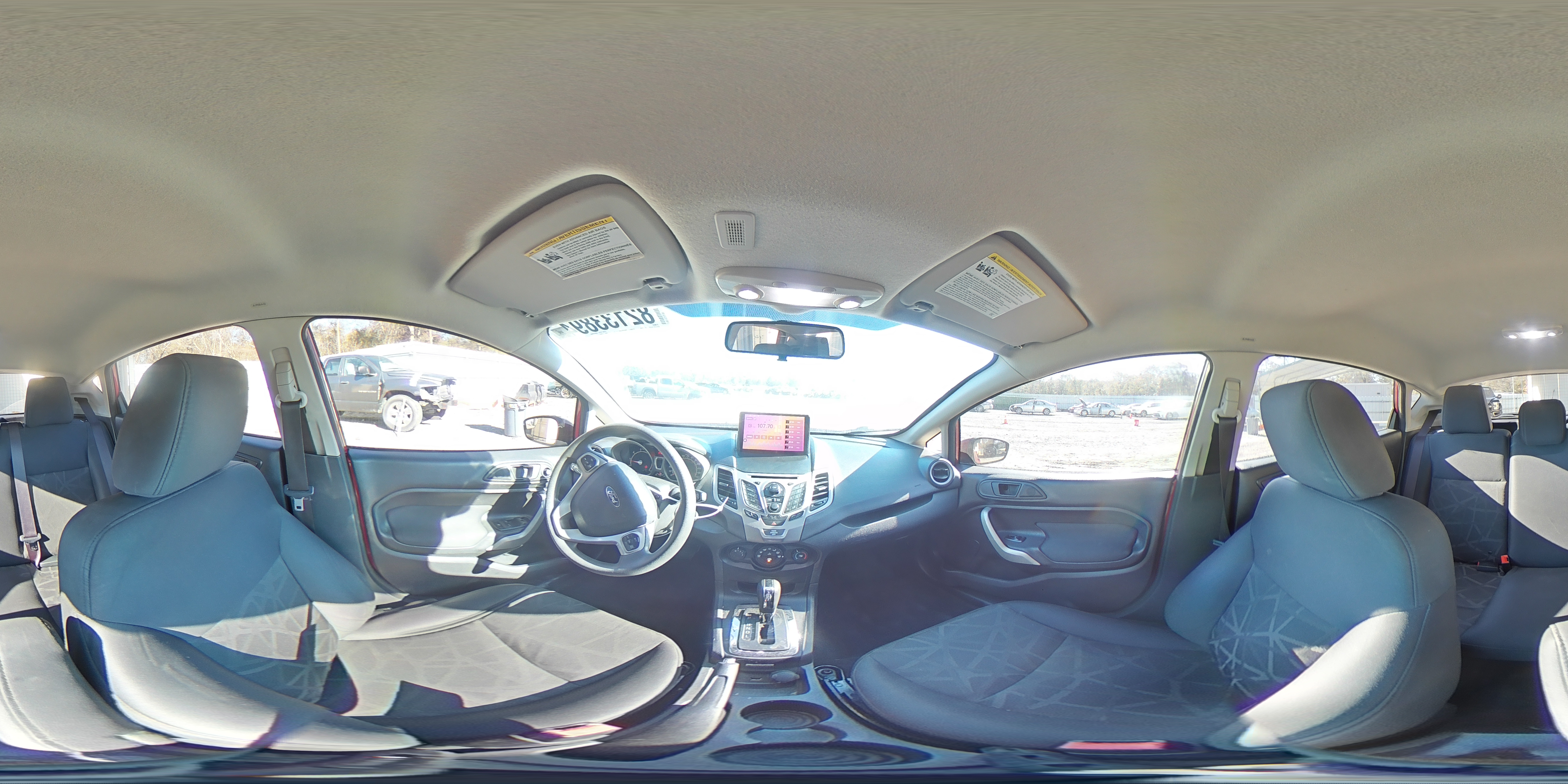 2012 Ford Fiesta - Image 13