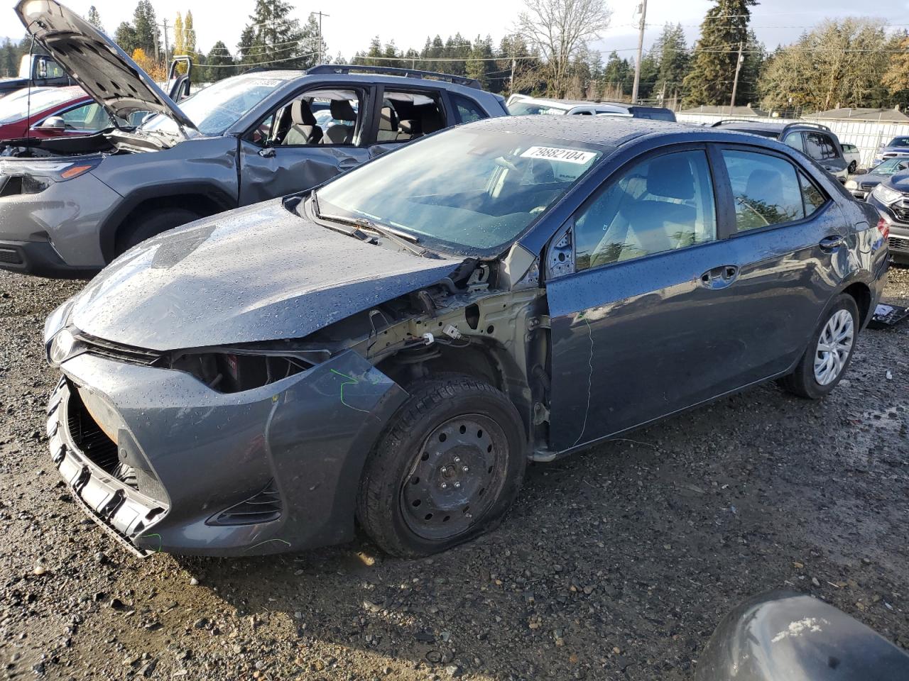 VIN 2T1BURHE3JC067345 2018 TOYOTA COROLLA no.1