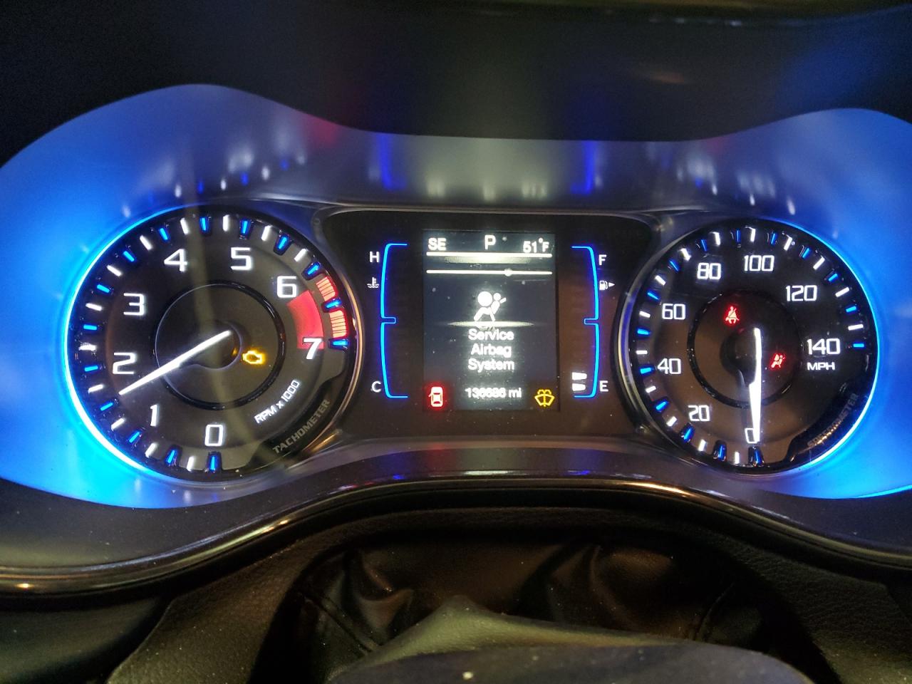 2016 Chrysler 200 - Image 9