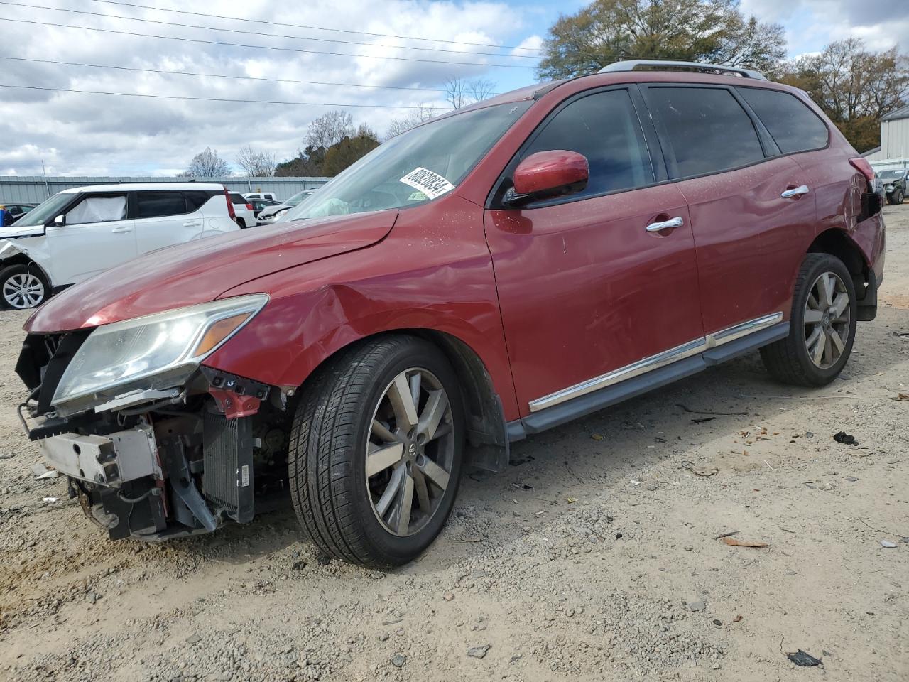 2014 Nissan Pathfinder - Image 1