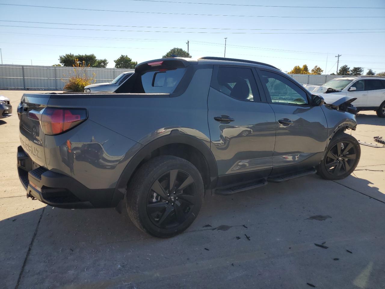 2023 Hyundai Santa Cruz - Image 3