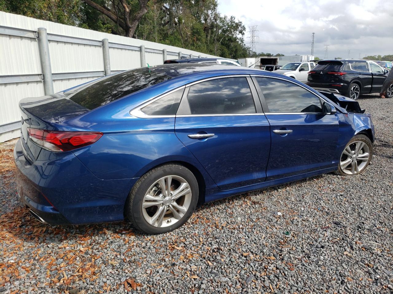 2018 Hyundai Sonata - Image 3