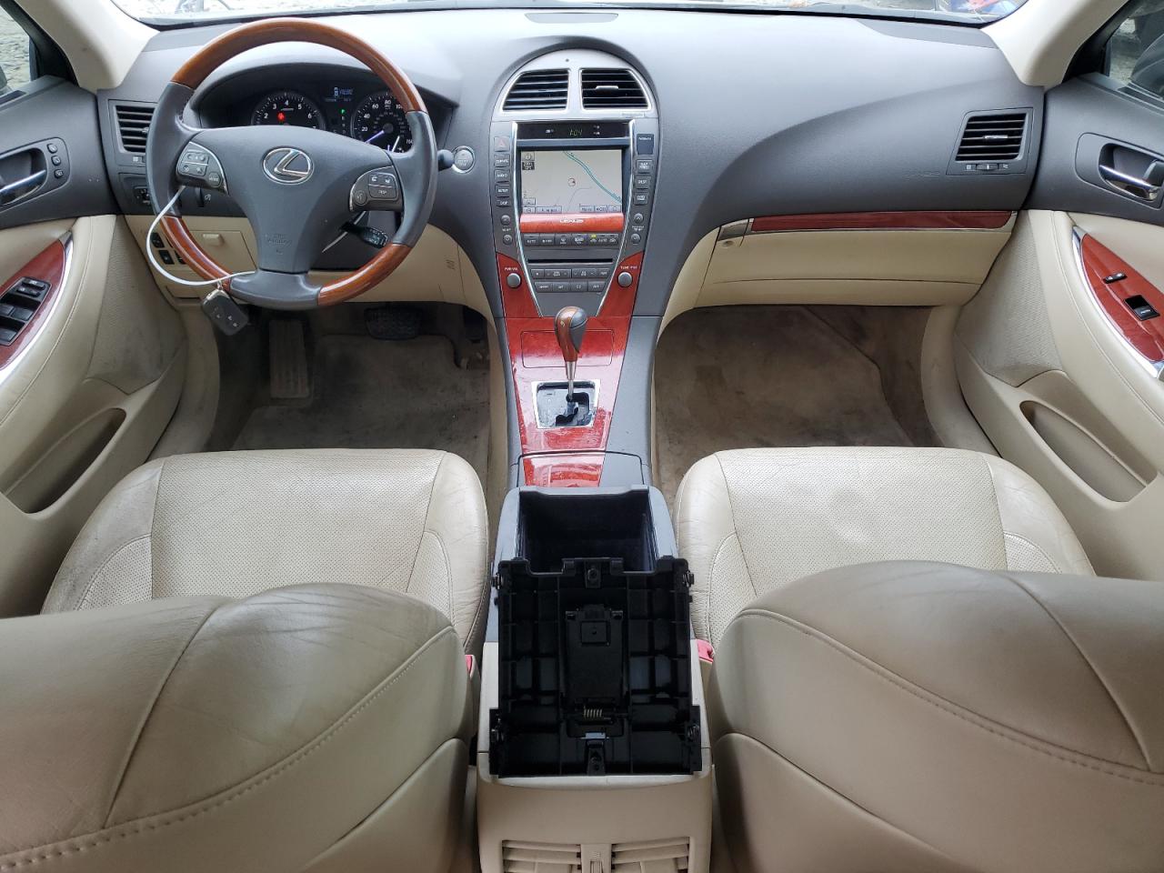 2011 Lexus ES - Image 8