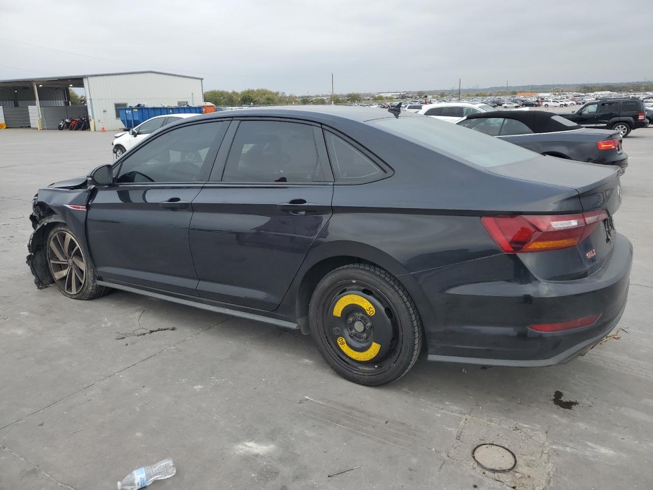 2019 Volkswagen Jetta - Image 2