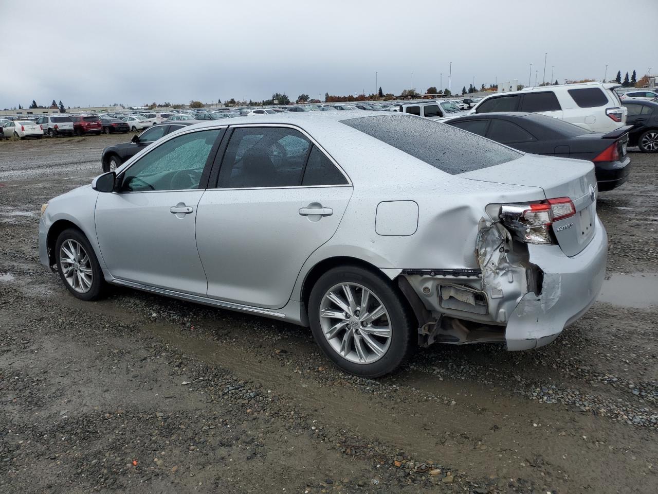 2014 Toyota Camry - Image 2