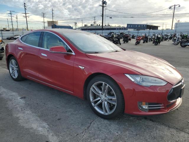  TESLA MODEL S 2013 Красный