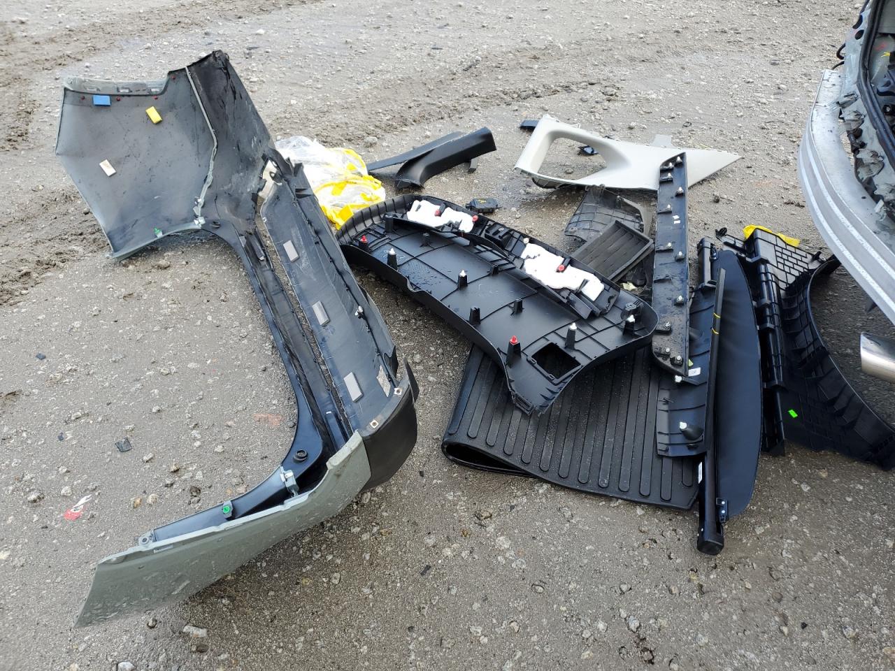 2019 Toyota RAV 4 - Image 13