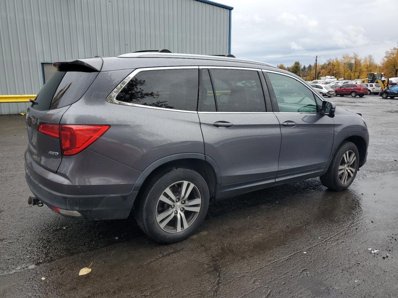 VIN 5FNYF6H55GB017019 2016 HONDA PILOT no.3