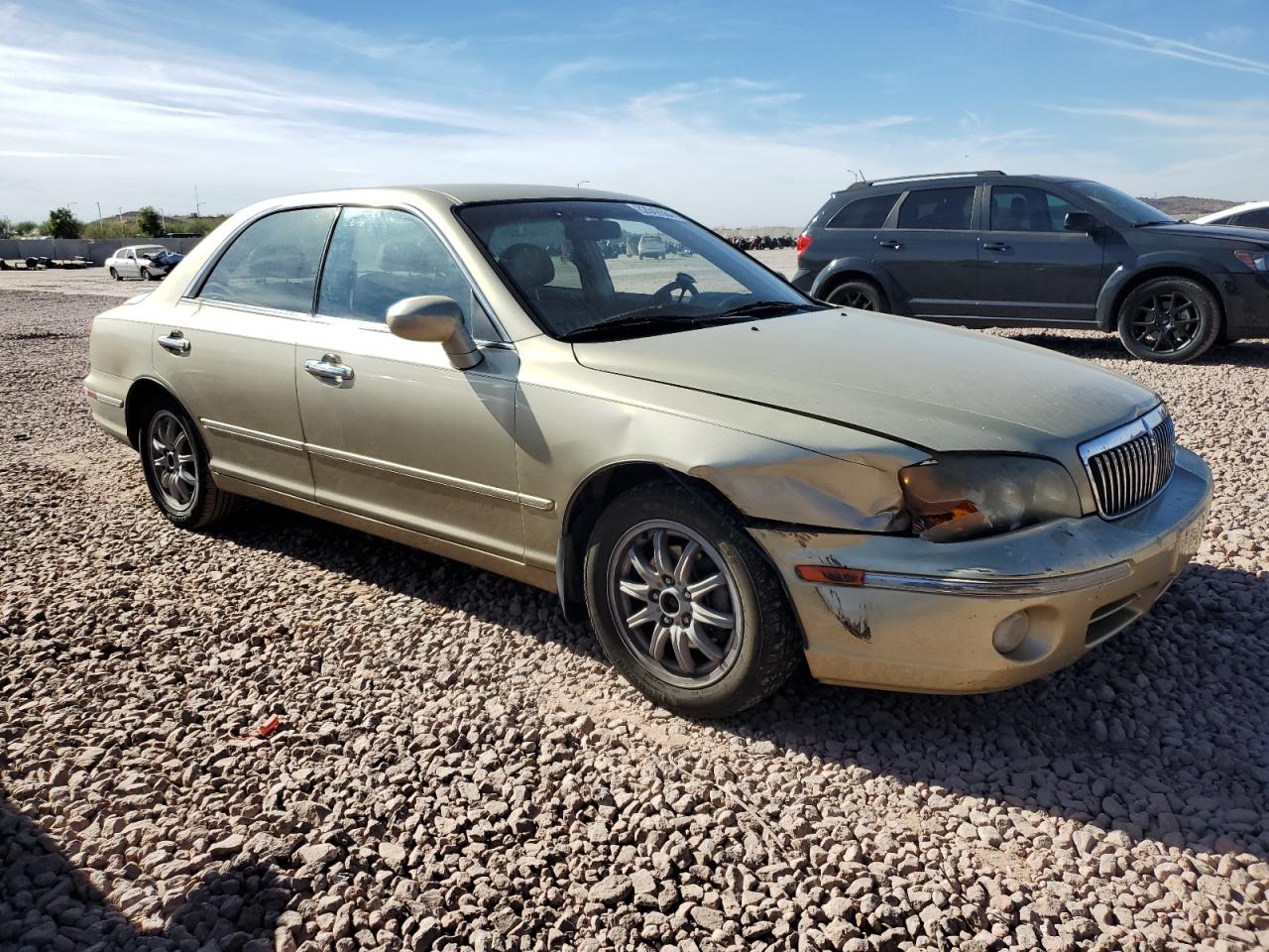 2003 Hyundai Grandeur - Image 4
