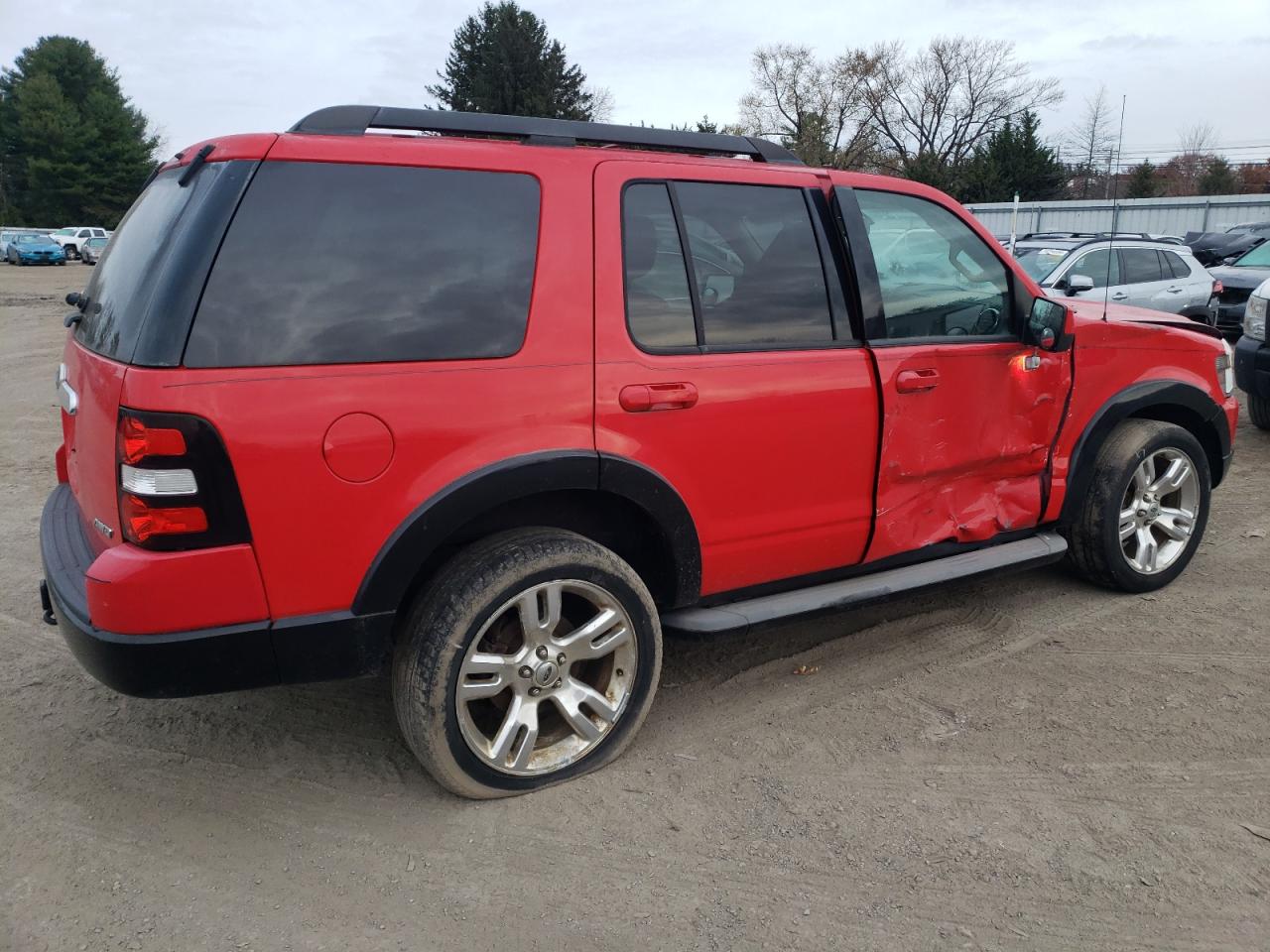2010 Ford Explorer - Image 3