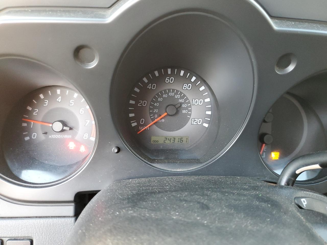 2002 Nissan Navara (Frontier) - Image 9