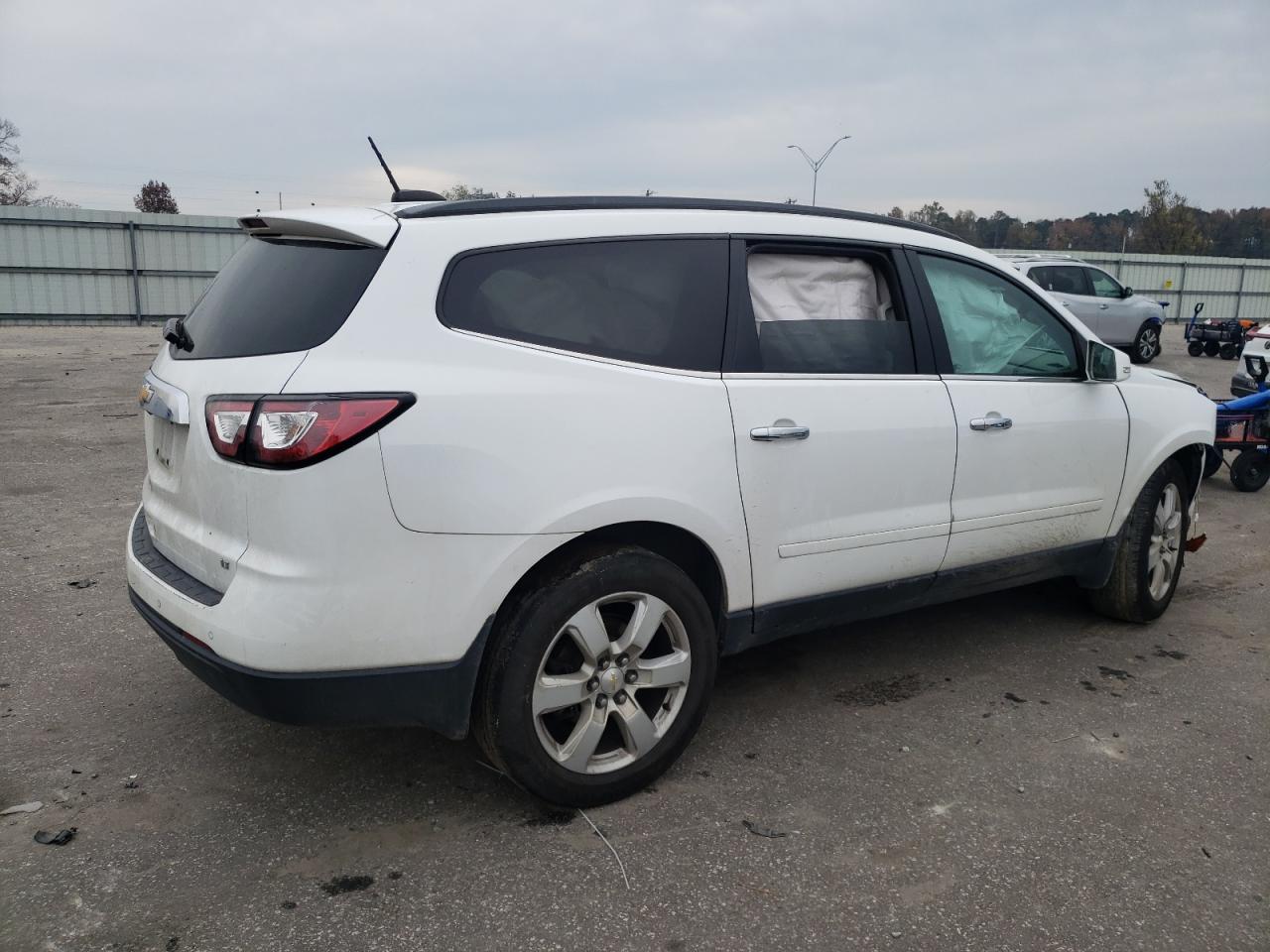 2017 Chevrolet Traverse Lt VIN: 1GNKVGKD2HJ352707 Lot: 80620284