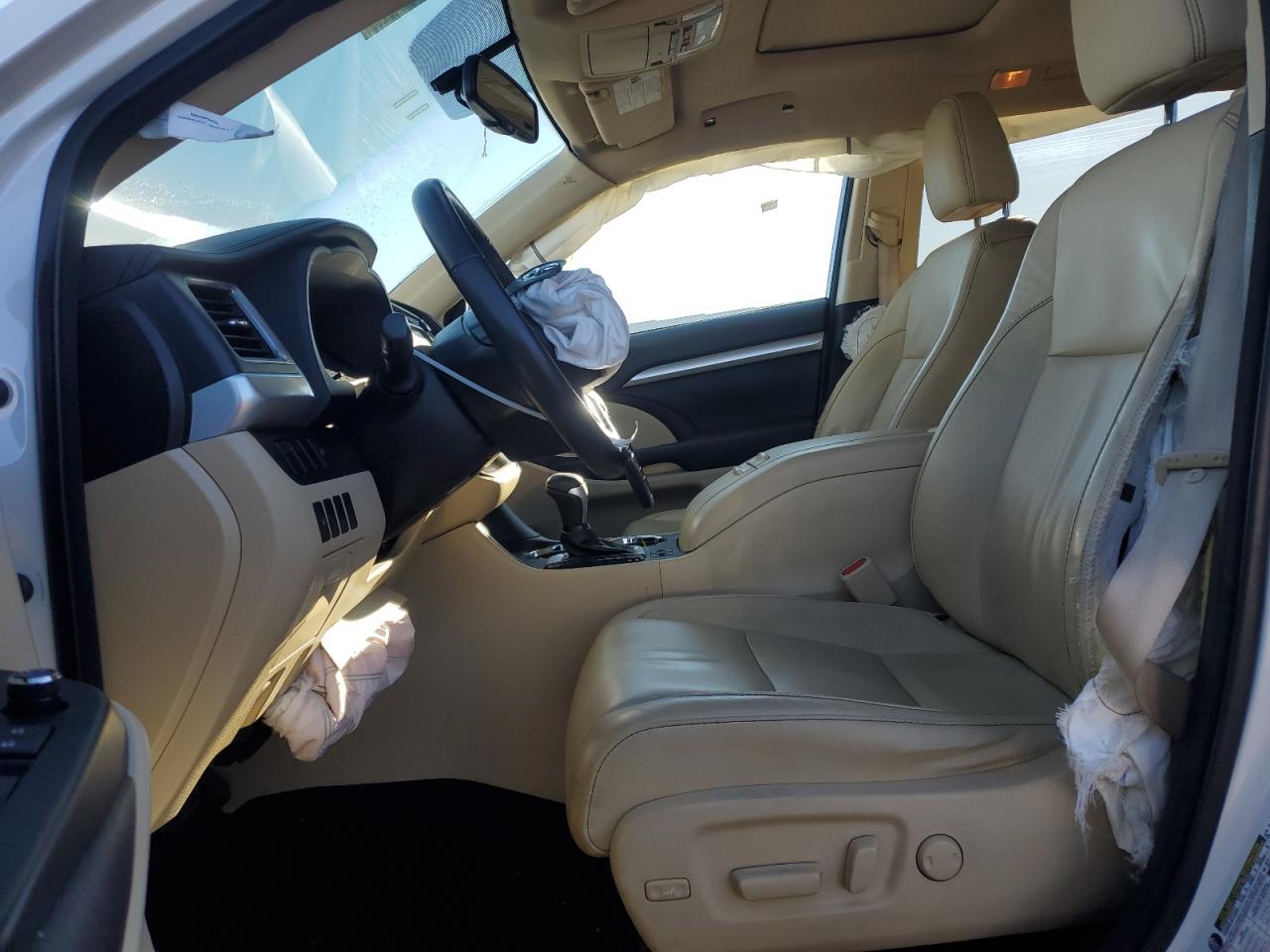 2015 Toyota Highlander - Image 7