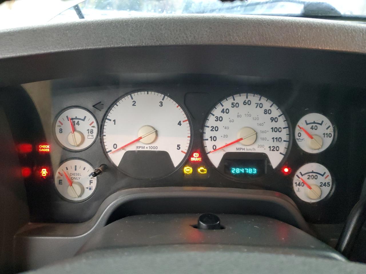 2006 Dodge RAM - Image 9