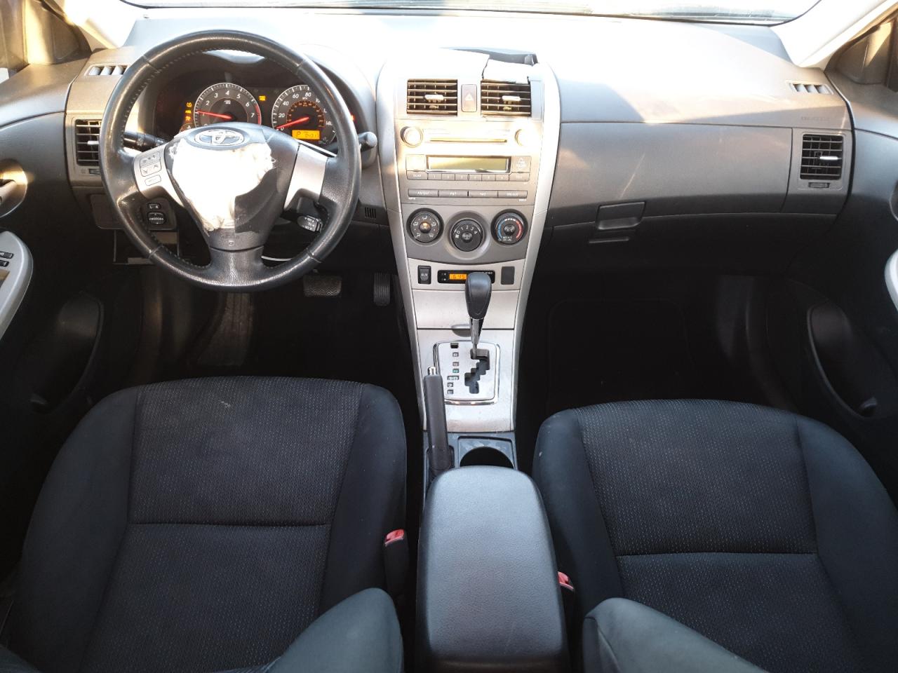 2010 Toyota Corolla - Image 8