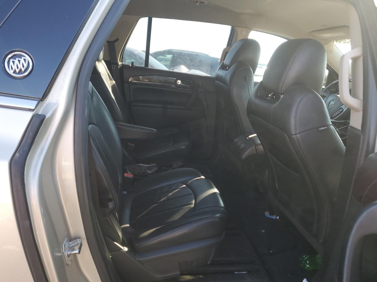 2016 Buick Enclave - Image 11