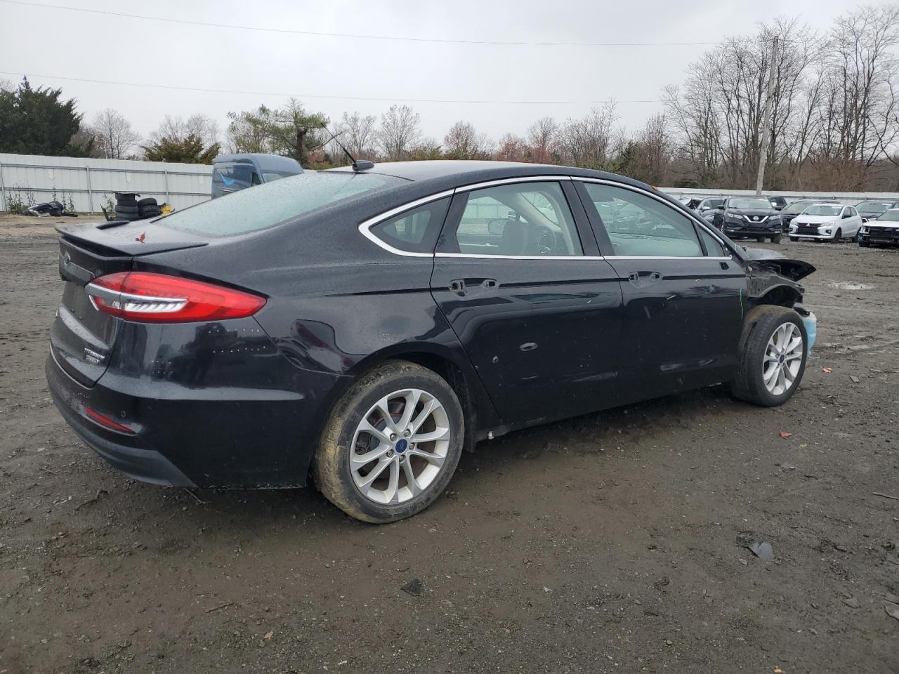 2020 Ford Fusion - Image 3