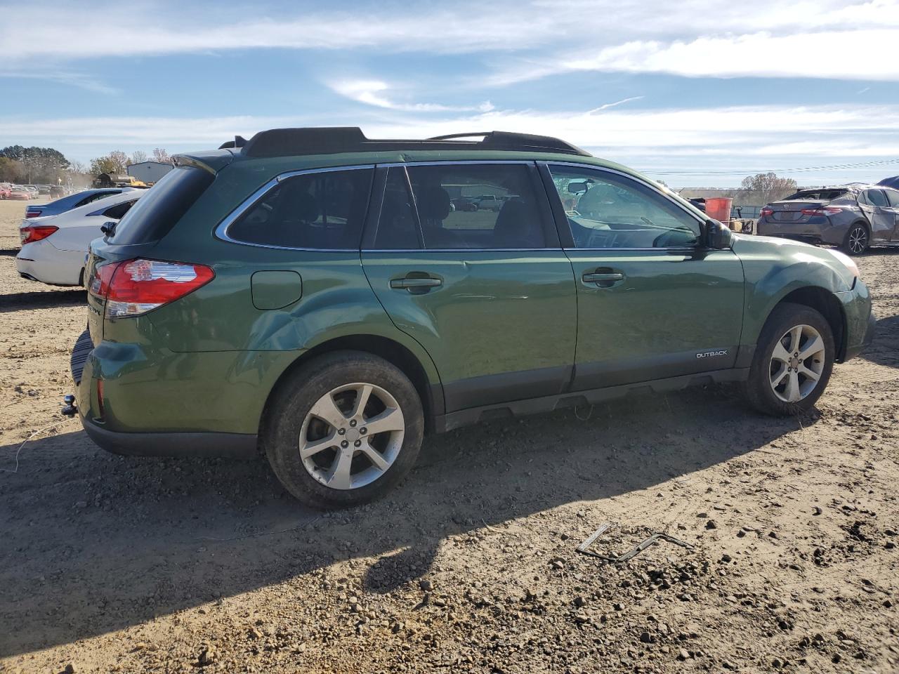 2014 Subaru Outback - Image 3