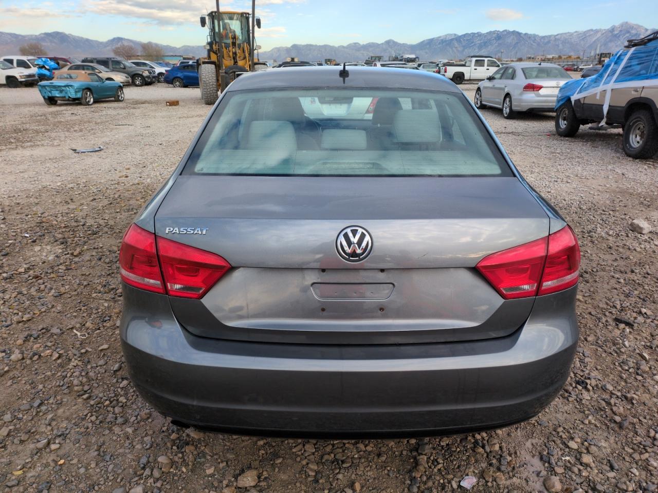 2013 Volkswagen Passat S VIN: 1VWAP7A39DC033582 Lot: 81116934