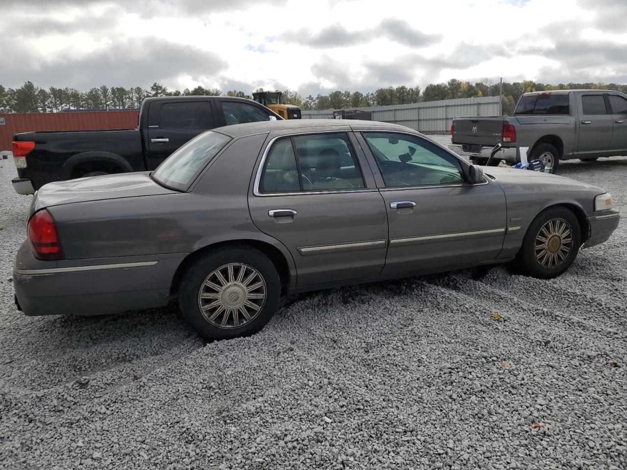 2009 Mercury Grand Marquis - Image 3