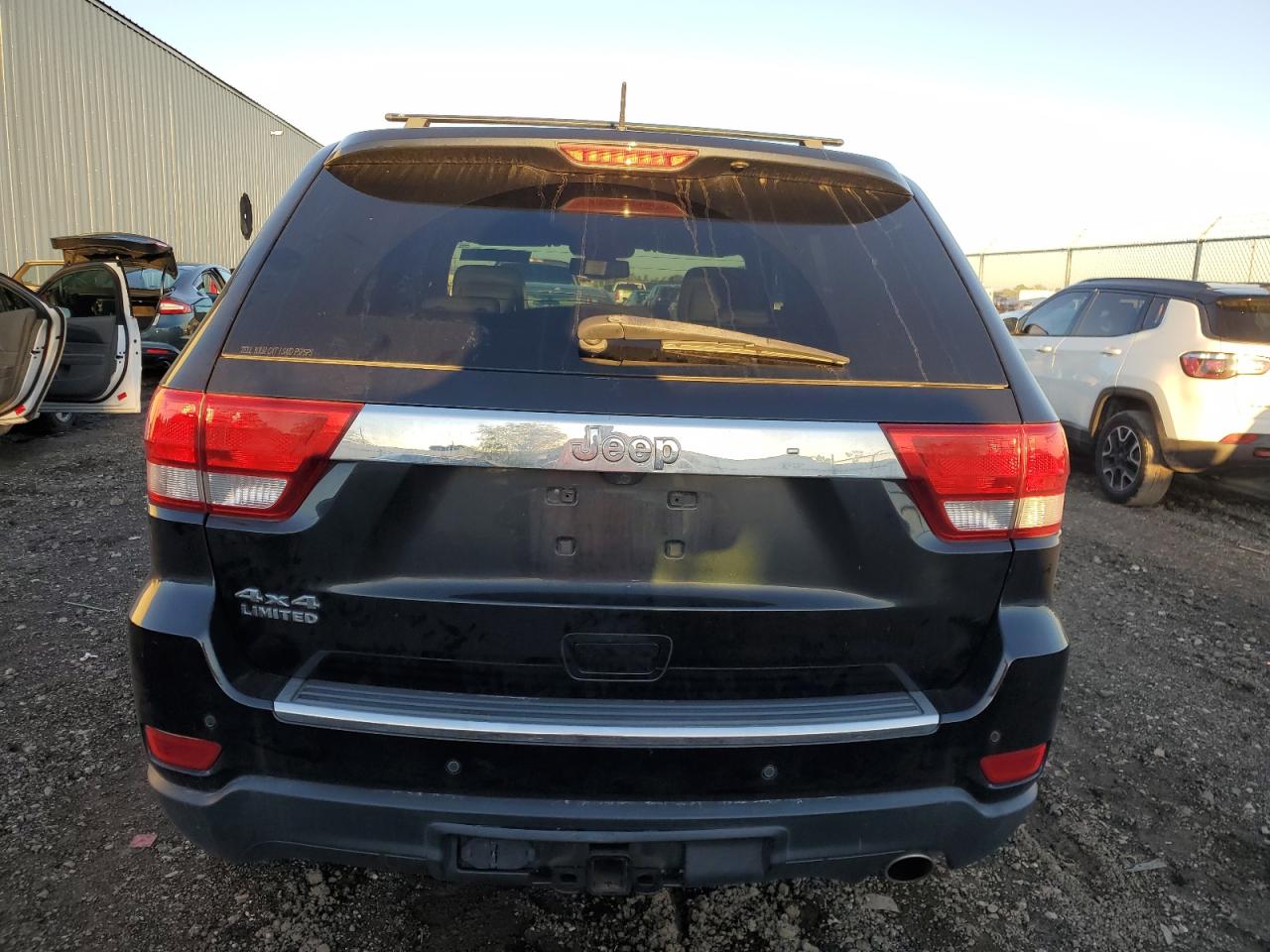 2012 Jeep Grand Cherokee - Image 6