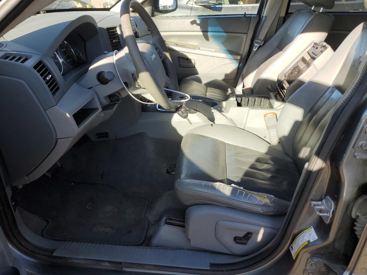 2007 Jeep Grand Cherokee - Image 7