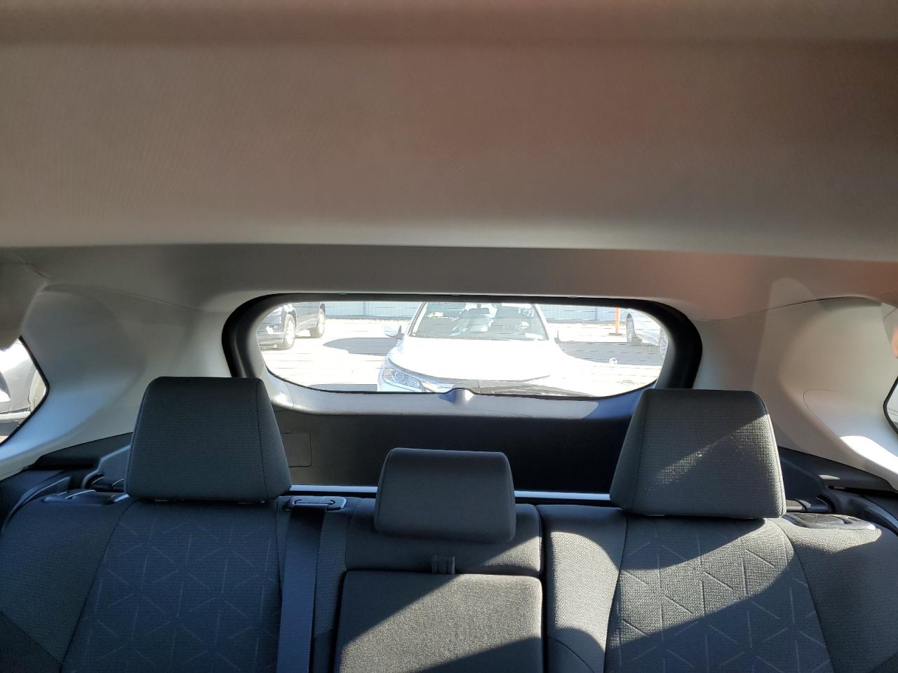 2024 Toyota RAV 4 - Image 10