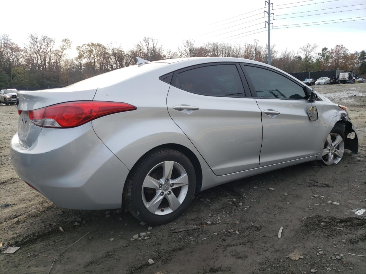 VIN 5NPDH4AE5DH381560 2013 HYUNDAI ELANTRA no.3