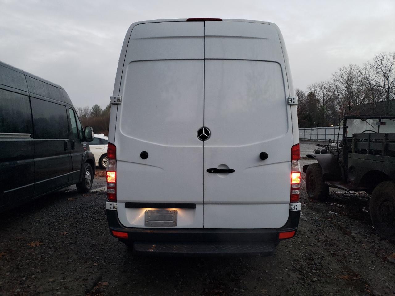 2013 Mercedes-Benz Sprinter 2500 VIN: WD3PE7CC8D5793355 Lot: 82427724