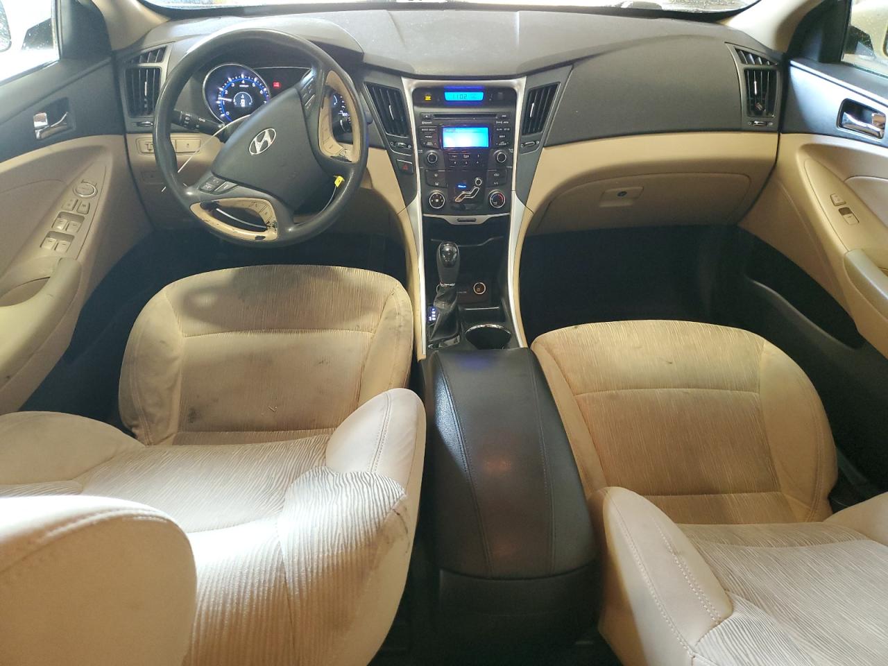 2013 Hyundai Sonata - Image 8