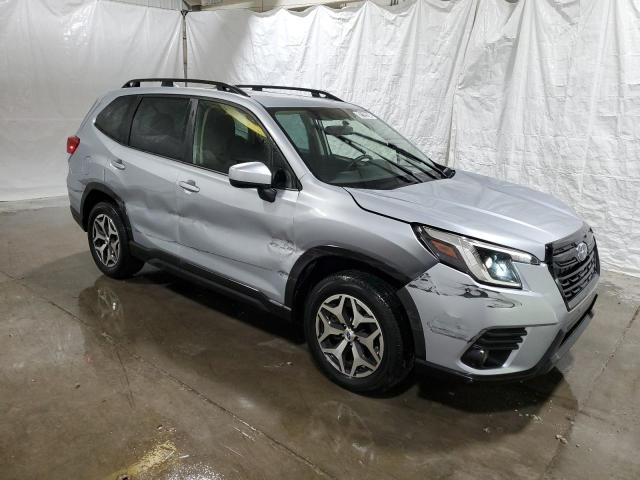  SUBARU FORESTER 2023 Серебристый