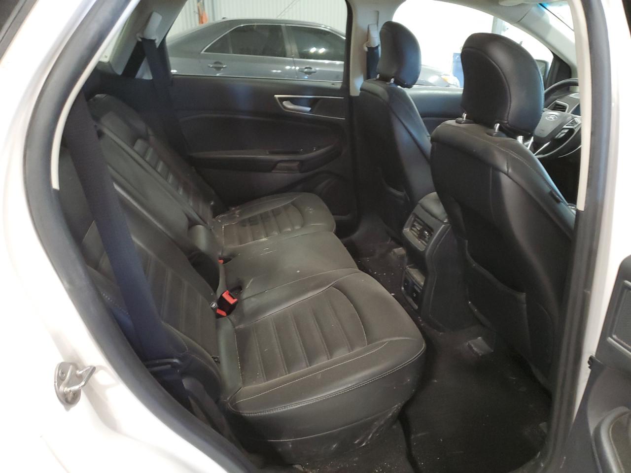 2019 Ford Edge - Image 11