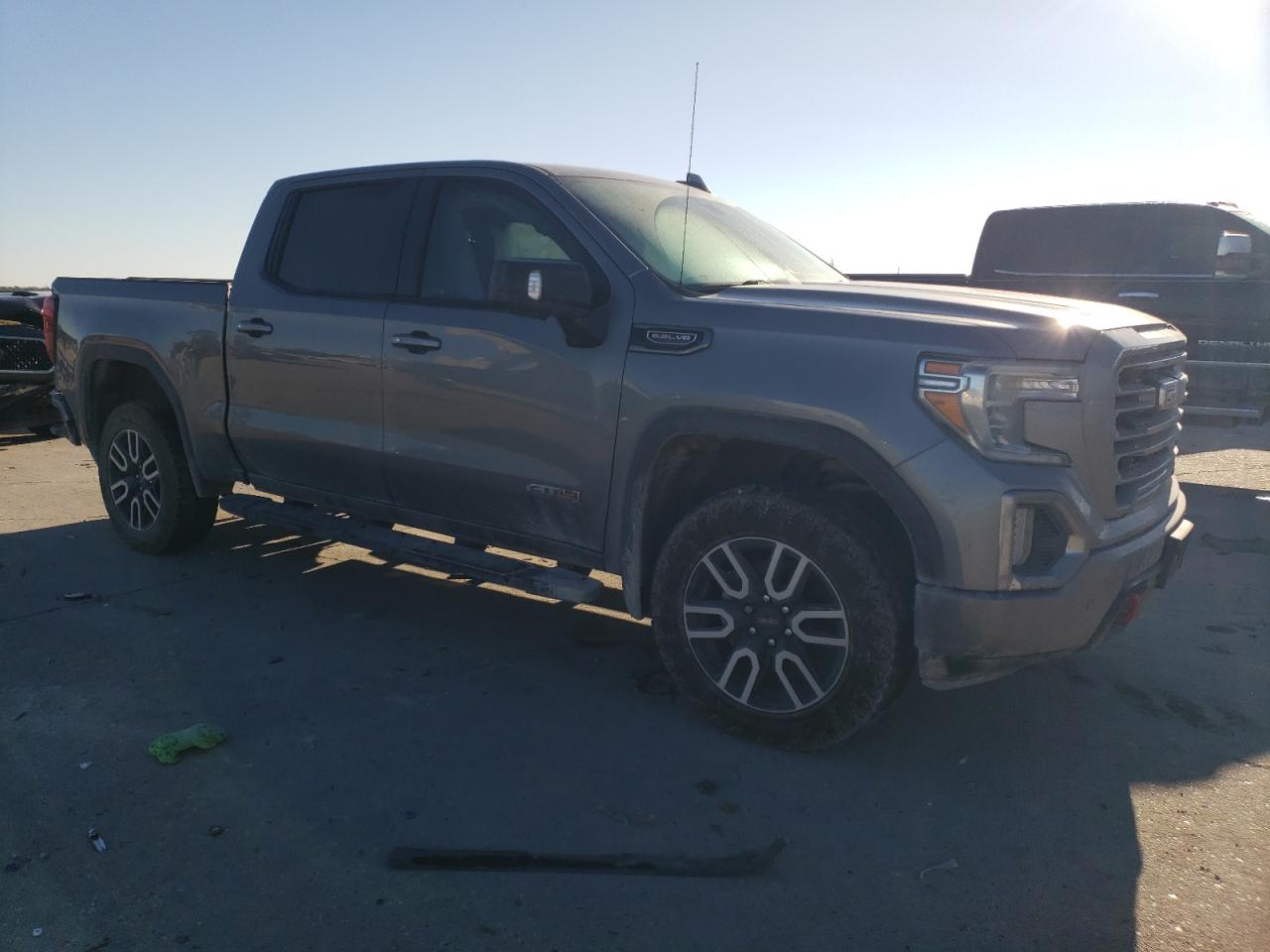 2019 GMC Sierra - Image 4