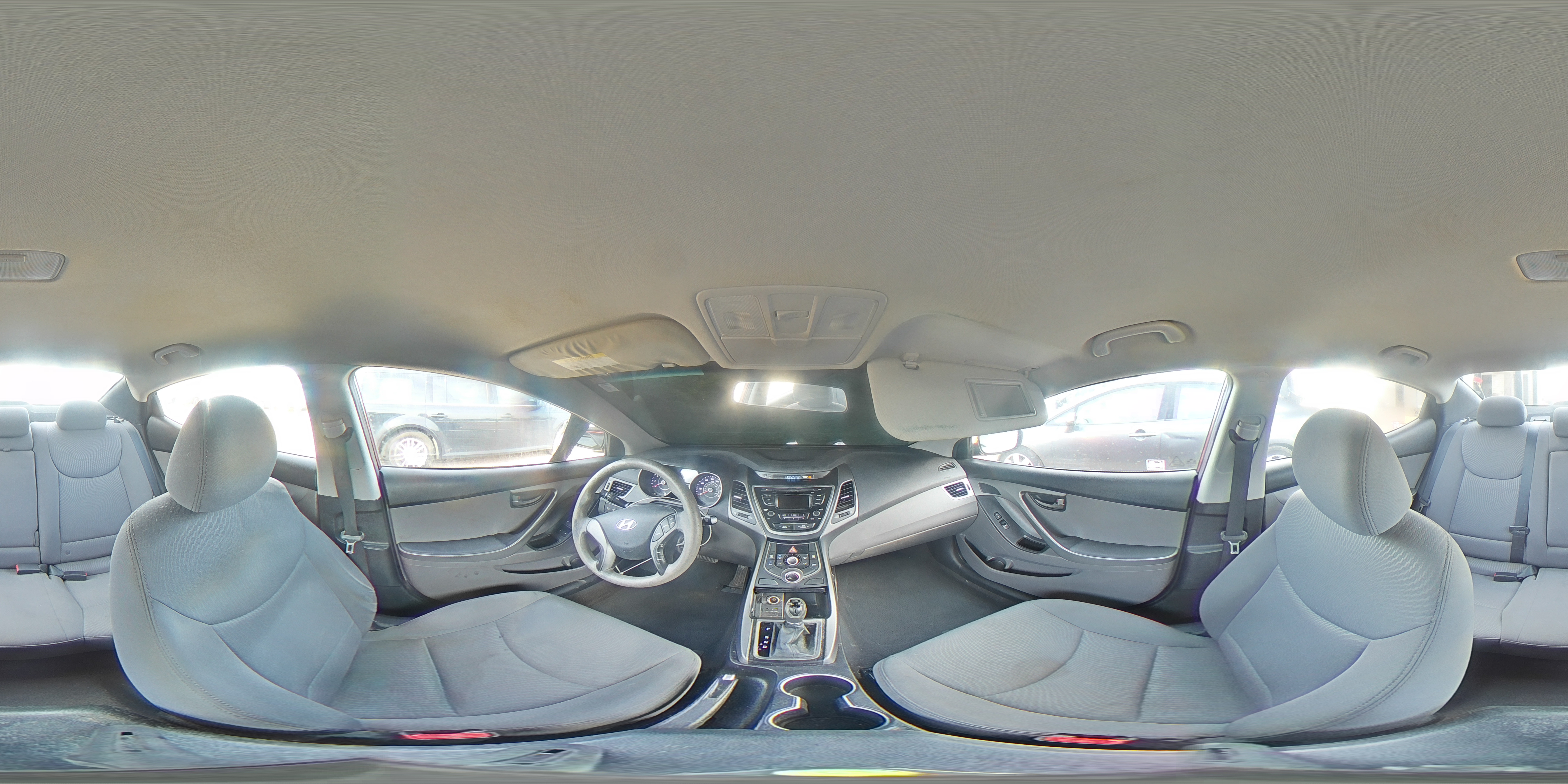 2014 Hyundai Elantra - Image 13