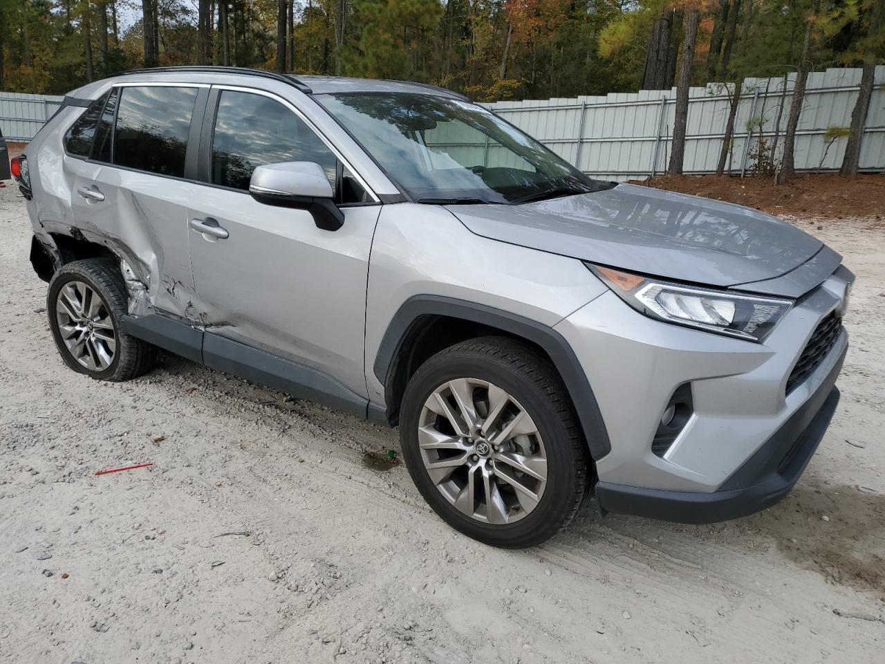 2020 Toyota RAV 4 - Image 4